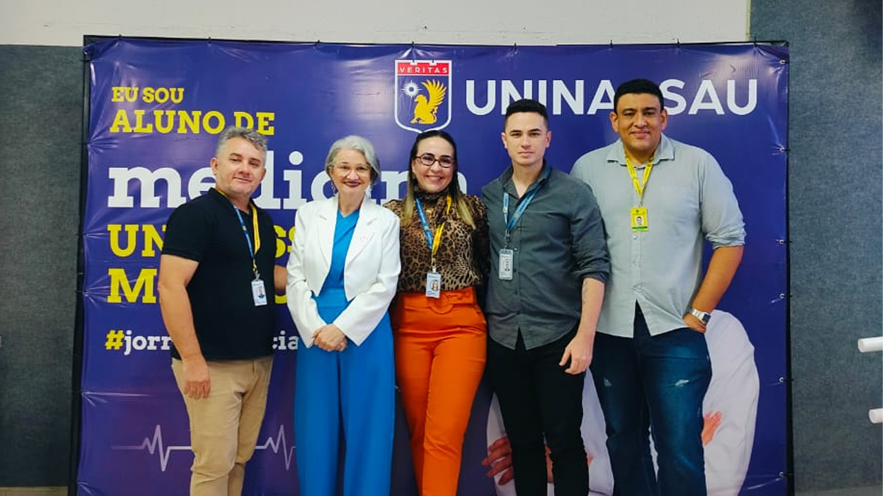 Admª. Gardênia Barroso Lima conduz palestra institucional do CRA-CE em Maracanaú